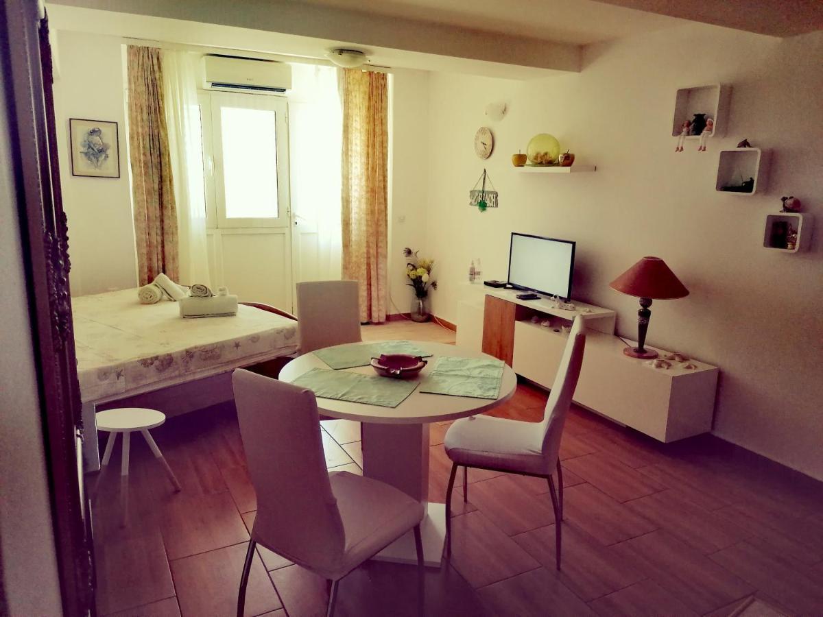 Apartment Lju On The Beach 斯普利特 外观 照片