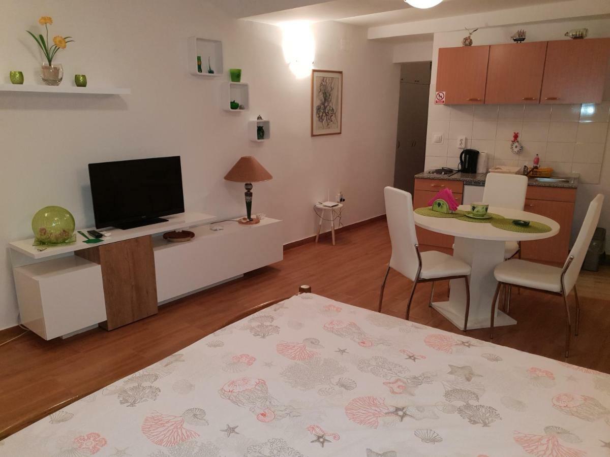 Apartment Lju On The Beach 斯普利特 外观 照片